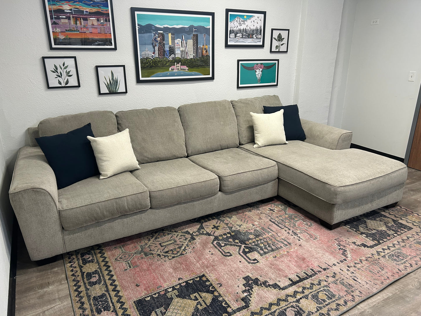 Contemporary Light Gray Chaise Sectional