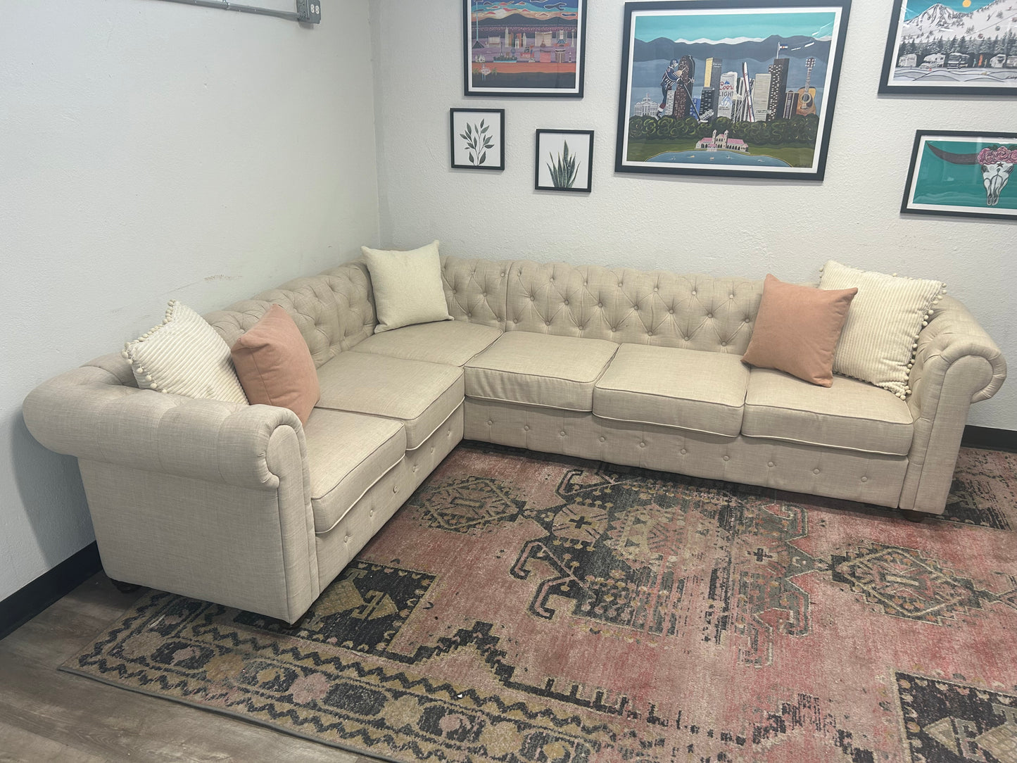 ELEGANT Beige L-Shaped Chesterfield Sectional