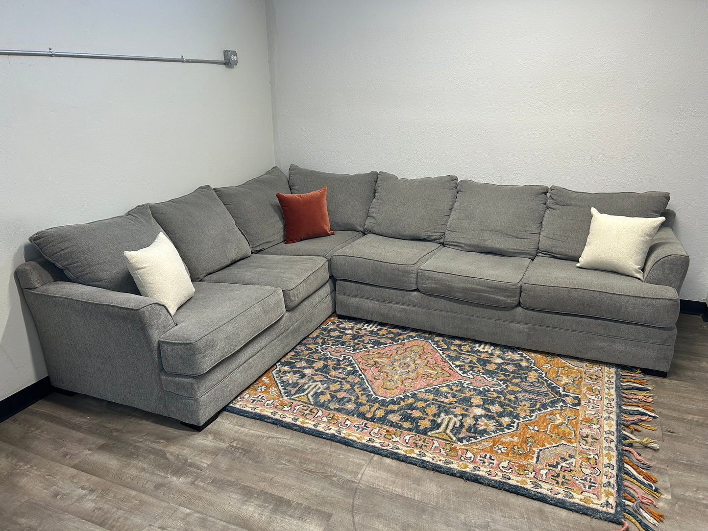 Broyhill Gray L-Shaped Sectional