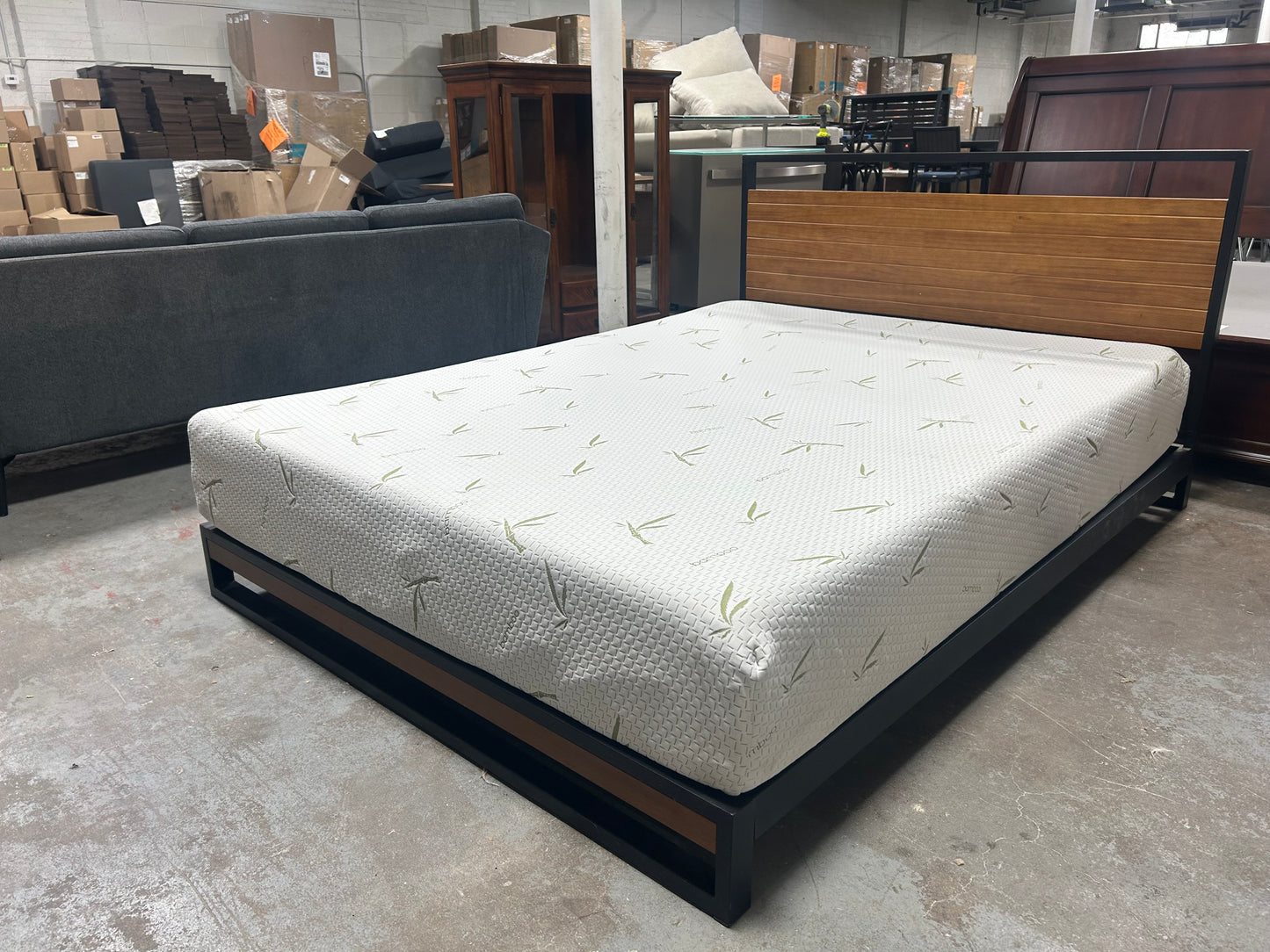 Contemporary Queen Bed Frame w/Bamboo Mattress