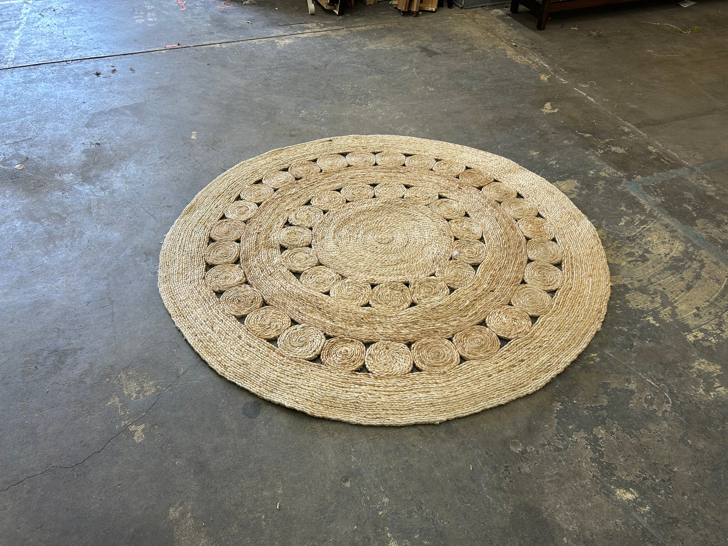 BRAND-NEW Surya 5’x5’ Moroccan Area Rug
