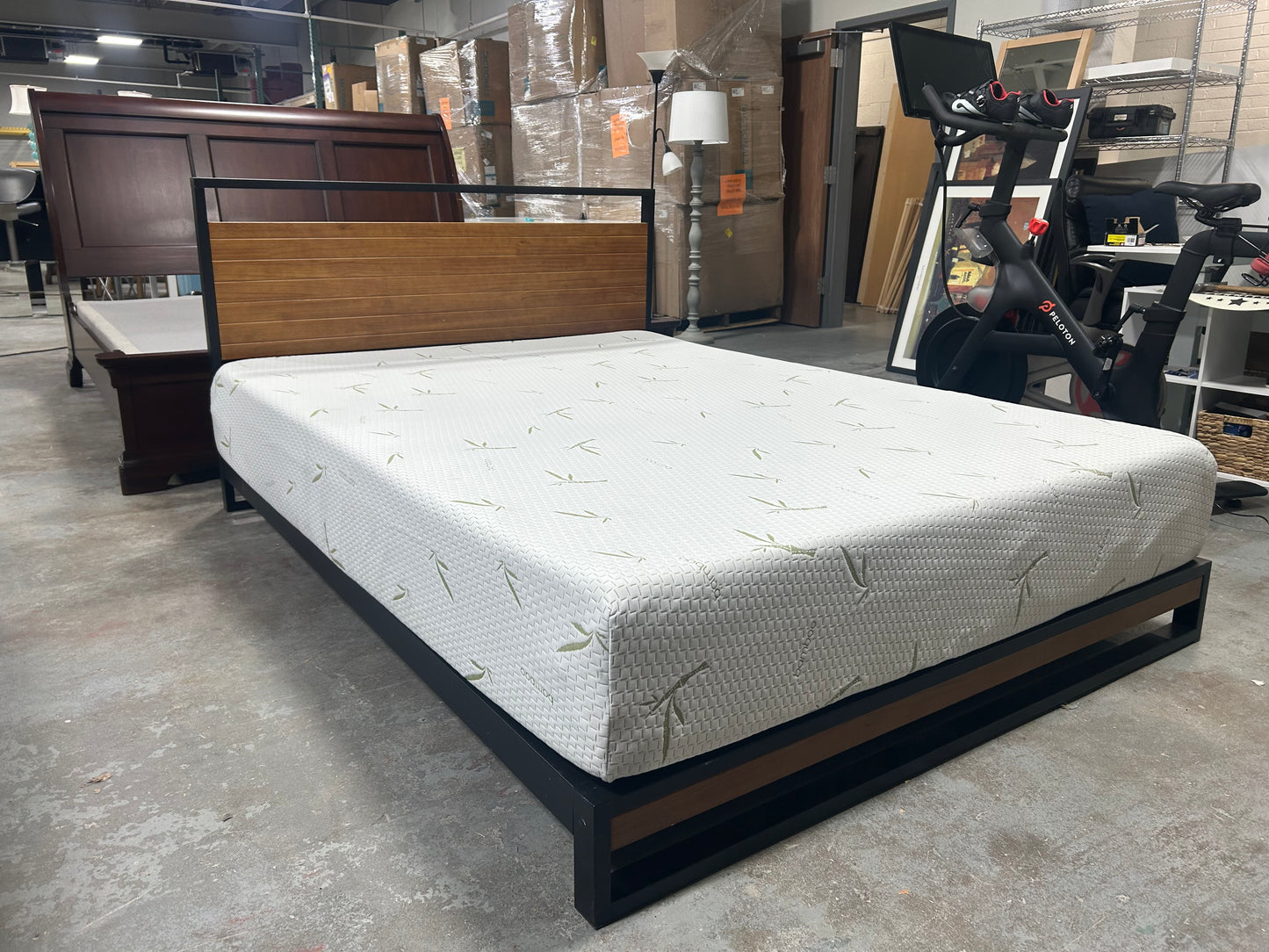 Contemporary Queen Bed Frame w/Bamboo Mattress