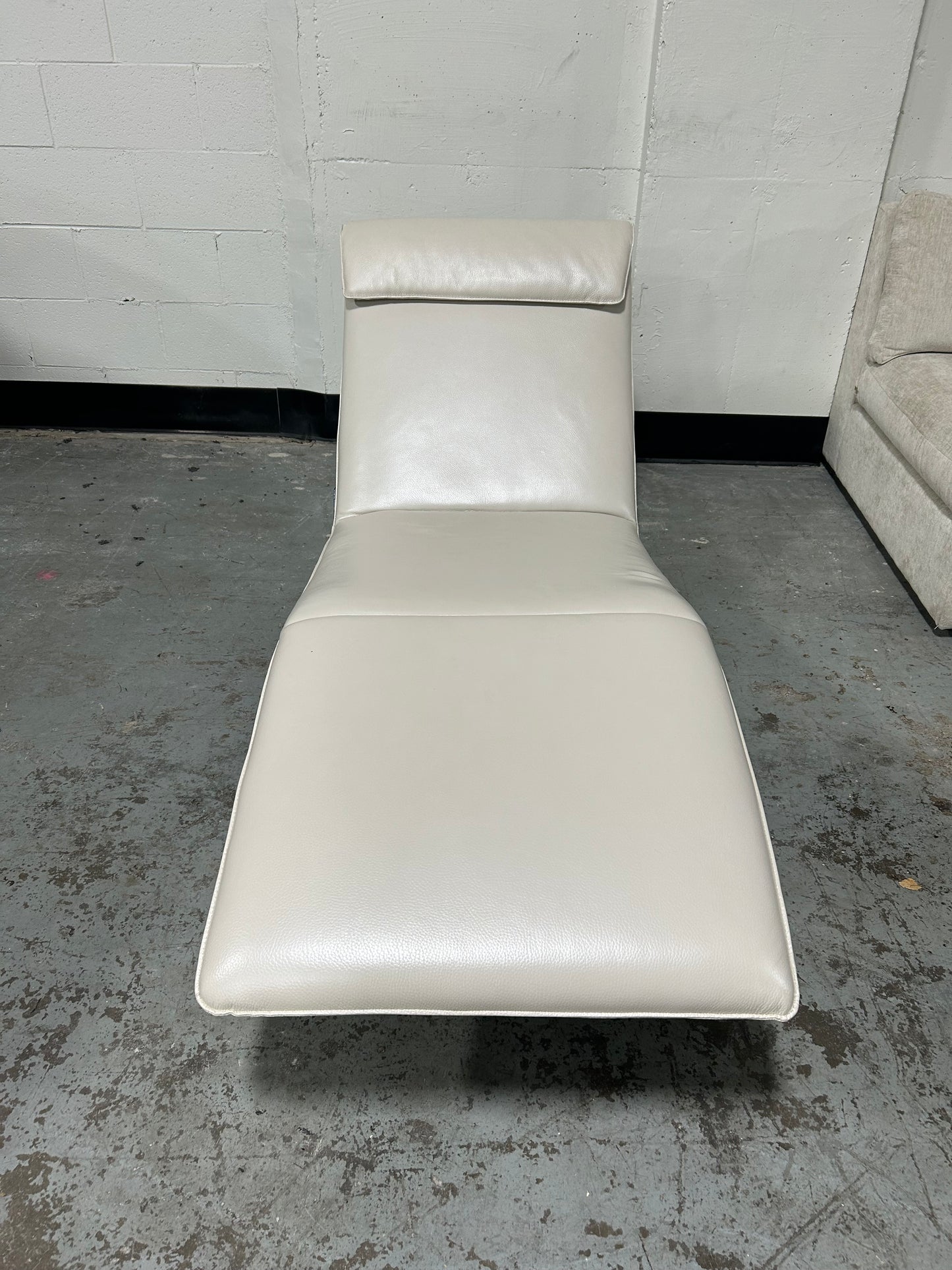 Chateau d’Ax Sky Grey Leather Chaise Lounge