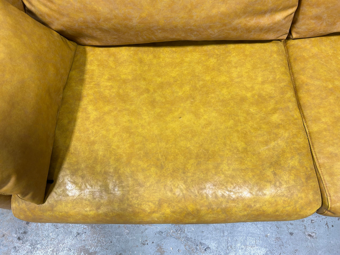 Albany Park Leather Park Sectional