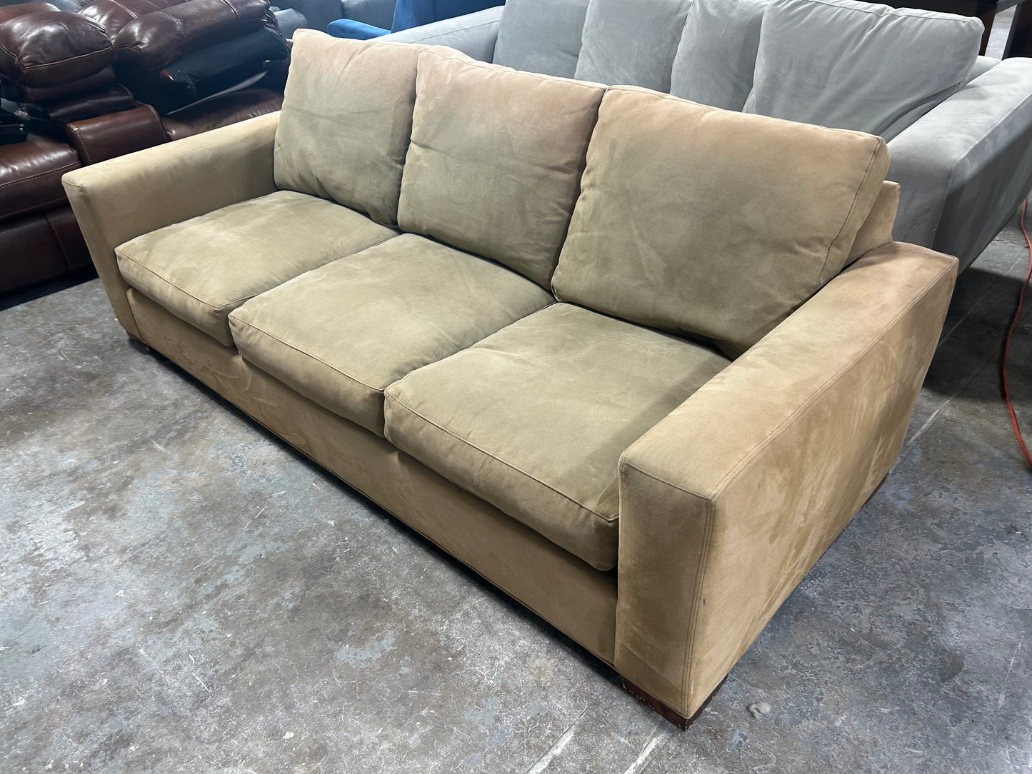 Room & Board Beige 88” Metro Sofa