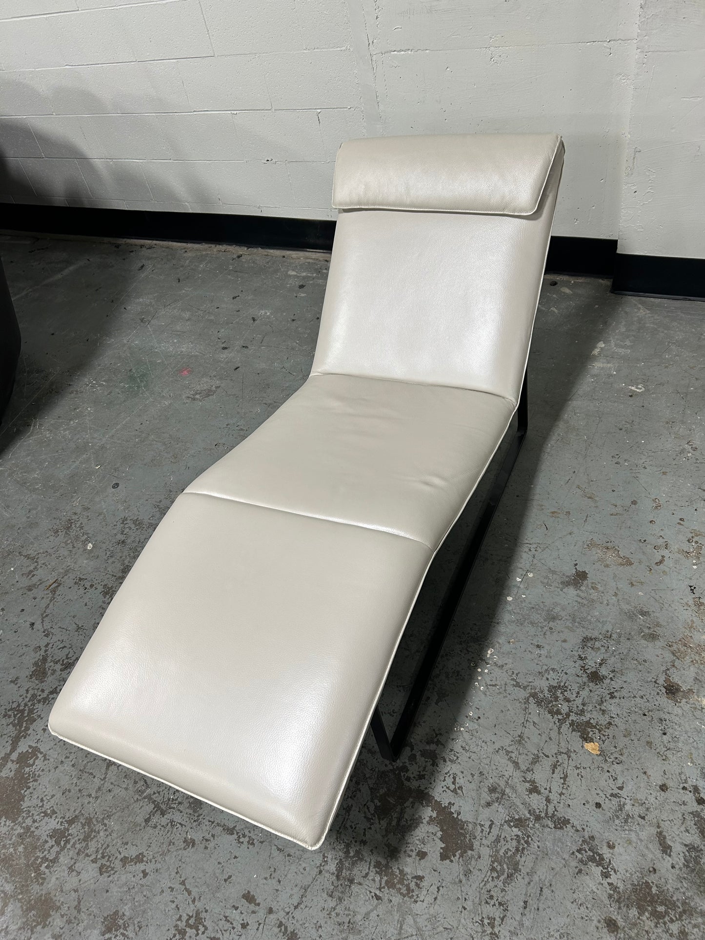 Chateau d’Ax Sky Grey Leather Chaise Lounge