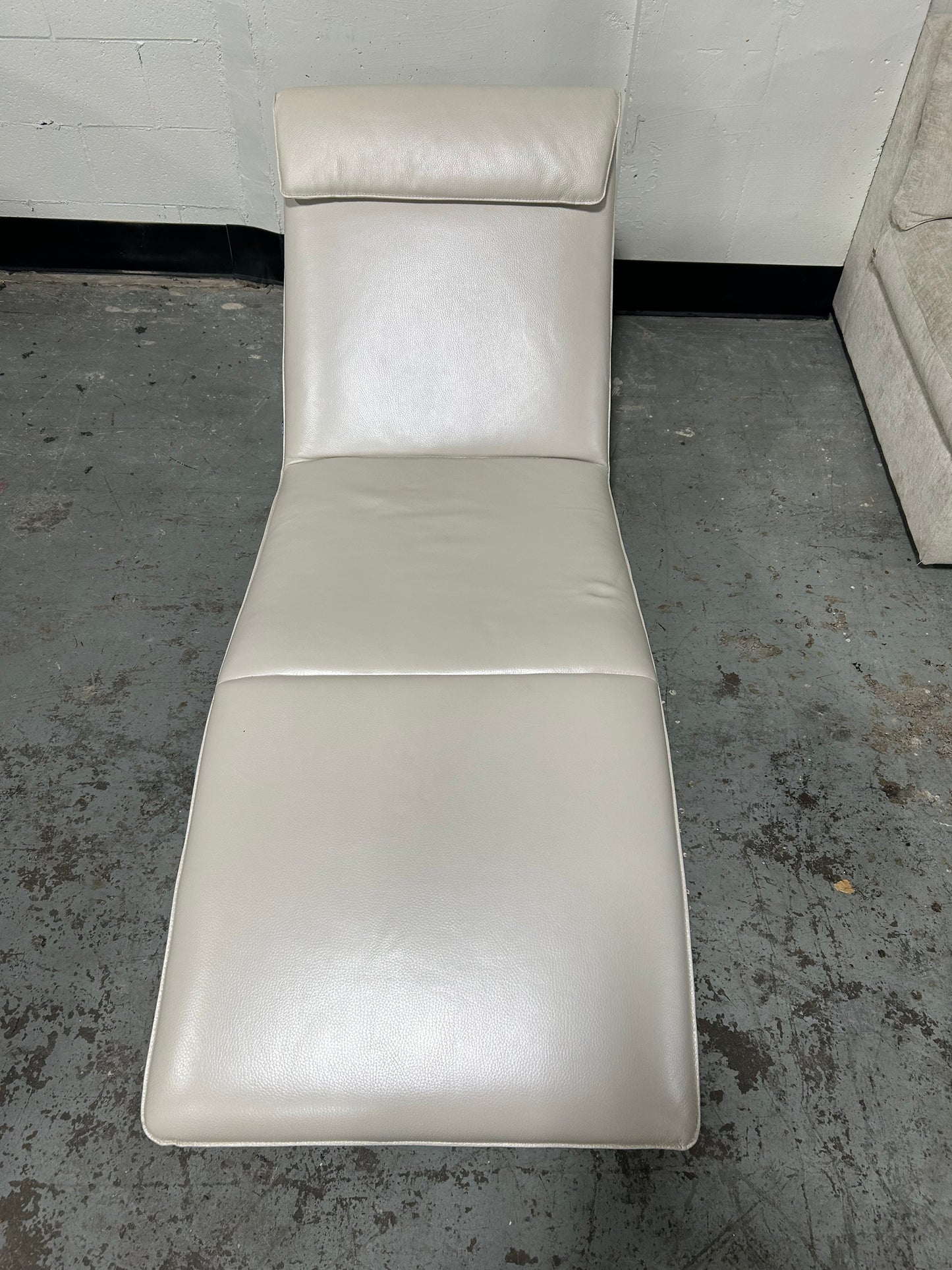 Chateau d’Ax Sky Grey Leather Chaise Lounge