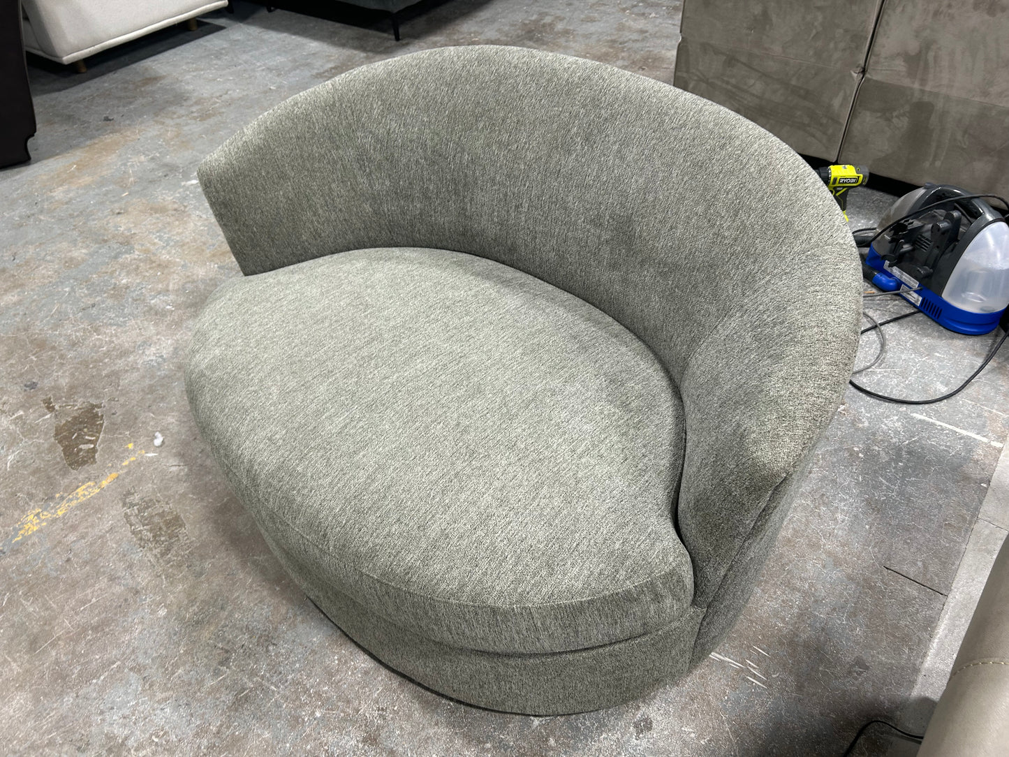 Contemporary Light Gray Oversize Swivel Chair