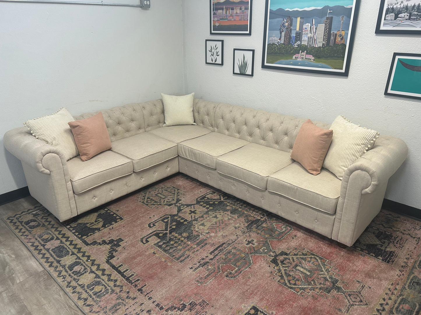 ELEGANT Beige L-Shaped Chesterfield Sectional