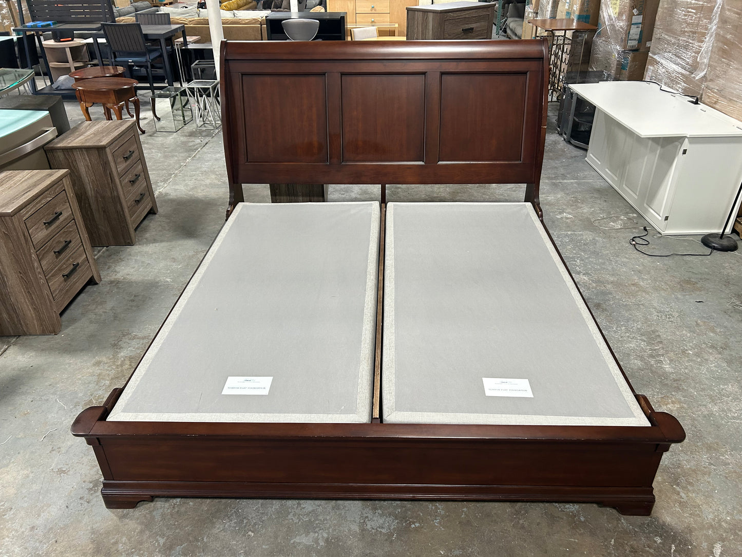 Aspen Home King Bed Frame w/Tempur-Pedic Boxspring