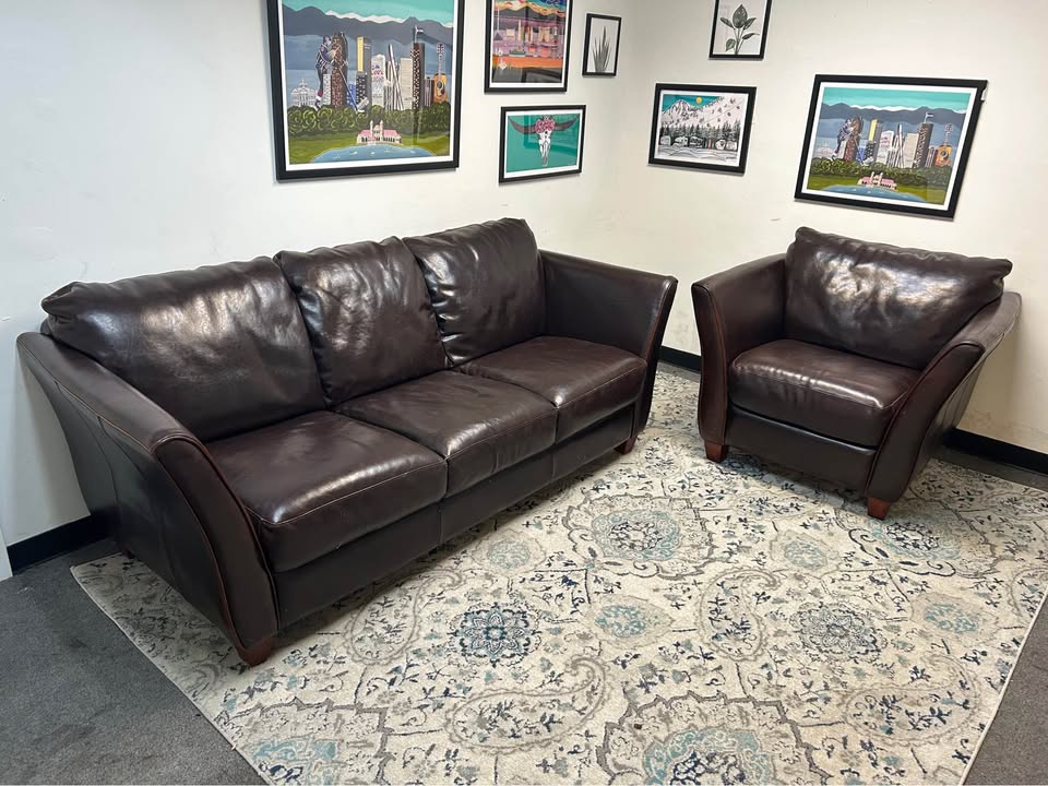 Contemporary Cognac Leather Sofa And Chair Set