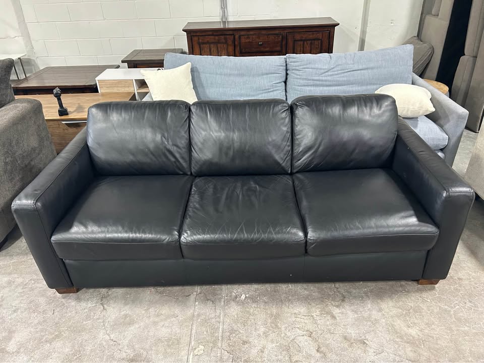 Italsofa Black Leather Carlo II Sofa