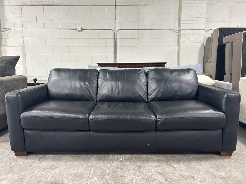 Italsofa Black Leather Carlo II Sofa