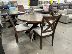 Bayside Furnishings Lathan 48” Round Dining Table & Chair Set