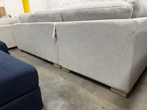 Synergy Drayden Fabric Sectional w/Ottoman