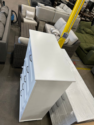Universal Broadmoore Rose 5 Drawer Chest