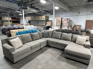 5-Pc Contemporary Light Gray Chaise Sectional