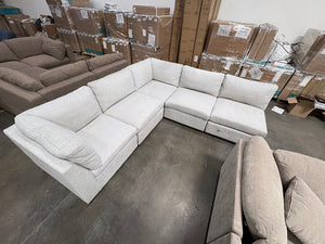 ThomasVille Rockford 6-Piece Recliner Sectional