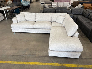 Derry 2-Piece Fabric Sectional