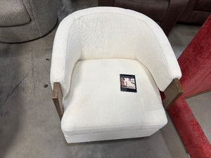 Henredon Wynn Fabric Swivel Chair