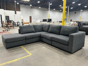 Ashley Modular Sectional w/Ottoman