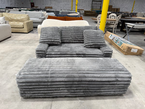Wills Oversized Gray Chair