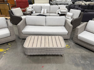 Thomasville Rala 4-Piece Set