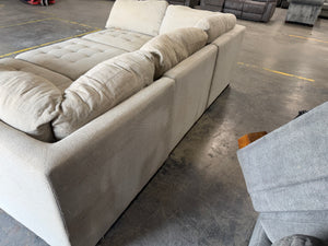Thomasville Tisdale 6 Piece Boucle Sectional