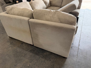 Thomasville Tisdale 6 Piece Boucle Sectional