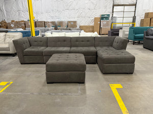 Jonathan Louis 5 piece Sectional