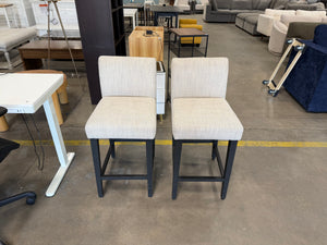 2 Barstools