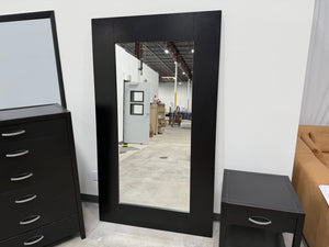 Dresser, Nightstand and Mirror Set
