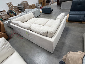 Thomasville Fallon Modular Sectional 6-piece Cream with Ottoman