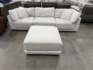 Dayna 4-piece Fabric Modular Sectional