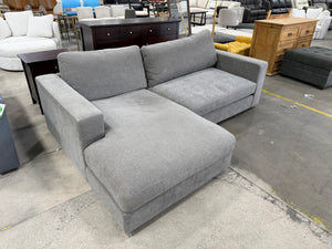 Essex Hill 2-Piece Sectional