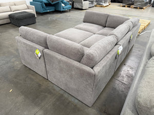Thomasville Fallon Modular Sectional 6-piece Gray with Ottoman