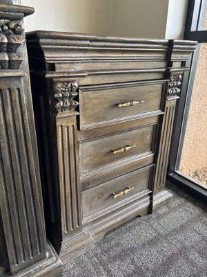 Set of 2 Nightstands