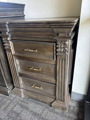 Set of 2 Nightstands