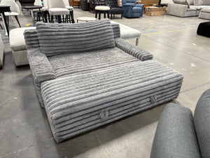 Wills Oversized Chair - Gray