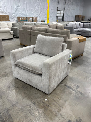 Aiden & Ivy Sereen Accent Chair