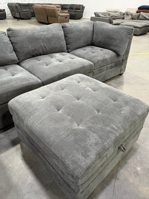 ThomasVille Tisdale 6 Piece Sectional Gray