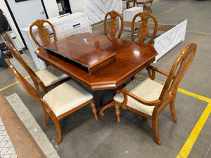 Elegant Traditional Cherry Wood Dining Table Set w/ 6 Chairs