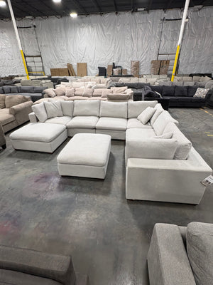ThomasVille Lowell 8 Pc Sectional