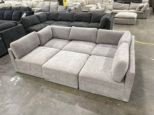 ThomasVille Fallon 6 Pc Sectional