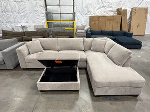 Thomasville Walsen Sectional with Storage Ottoman