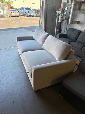 Thomasville Off White Sofa w/ Storage