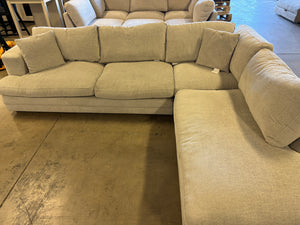 Derry 2-Piece Sectional