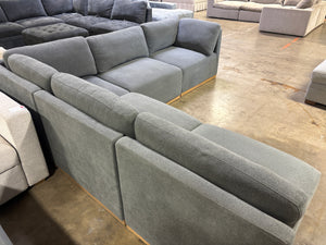 Henredon 6-Piece Fabric Sectional – Gray