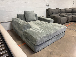 Sealy Chaise Lounger
