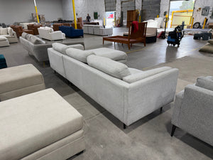 Light Gray Modern Chaise Sectional Sofa